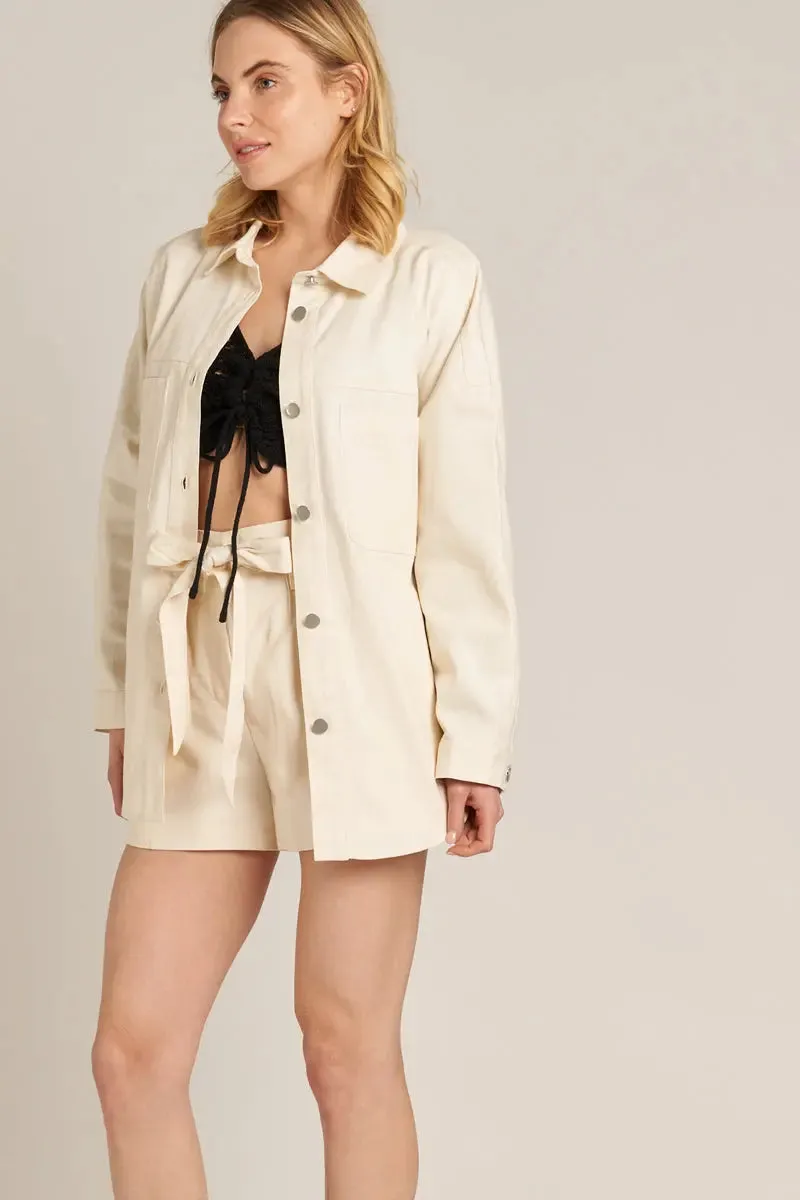 Dede Oversized Shirt – The Perfect Denim Layer
