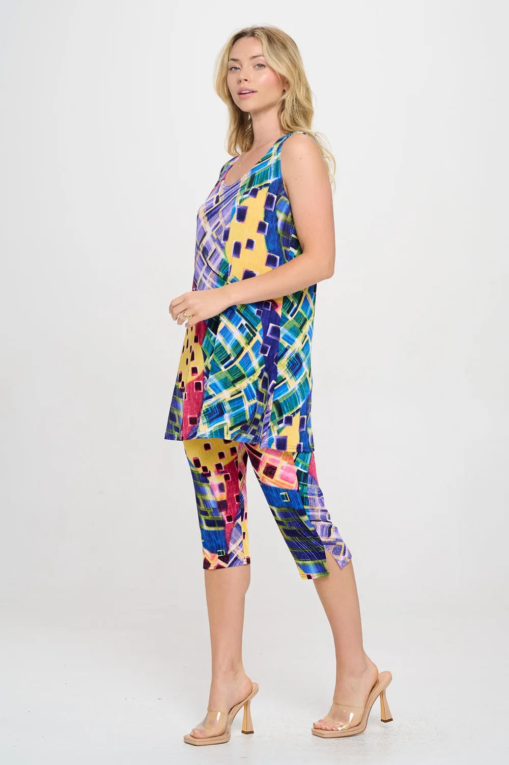 Two-Piece Sleeveless Top & Capri Pant Set-9002BN-TRP1-W441